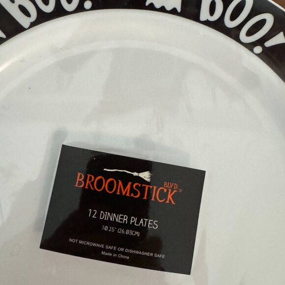 12 Broomstick BLVD Ghost Boo Border Plastic Dinner Plates NEW - Picture 3 of 3